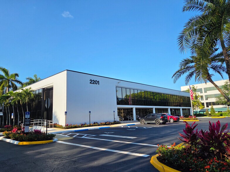 Primary Photo Of 2201 NW Corporate Blvd, Boca Raton Office For Lease