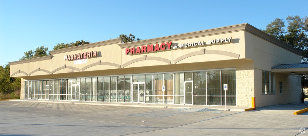 More Photos Of 5415 Kelley St, Houston Freestanding For Sale