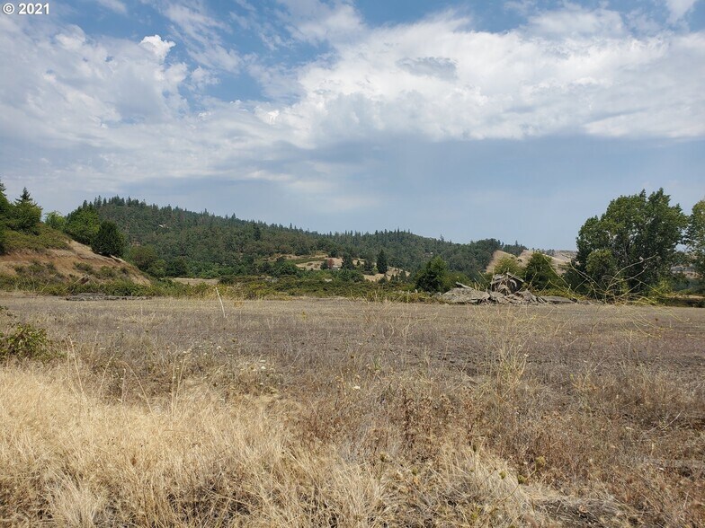 More Photos Of 0 Quarry Rd, Roseburg Land For Sale