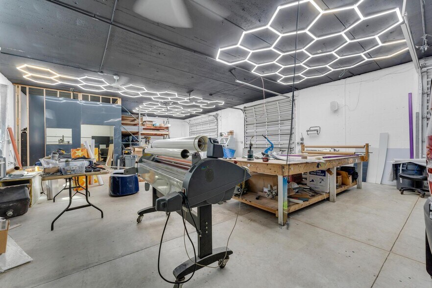 More Photos Of 4611 SW 44th Ave, Dania Warehouse For Lease