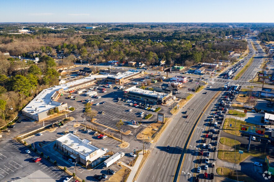 More Photos Of 6570 Tara Blvd, Jonesboro Storefront For Lease