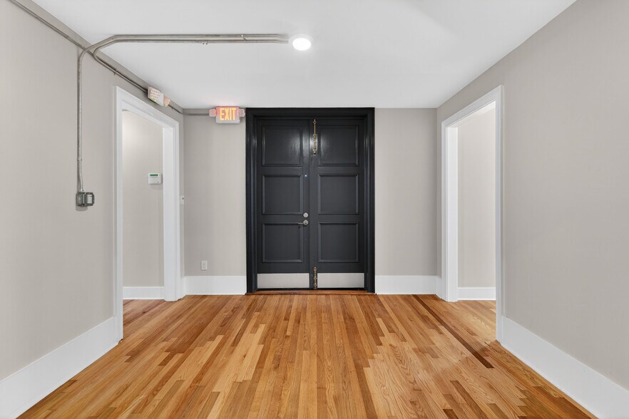 More Photos Of 208 St Marys St, Raleigh Loft Creative Space For Lease