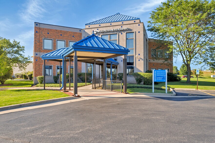 Primary Photo Of 1000 Randall Rd, Geneva Medical For Lease