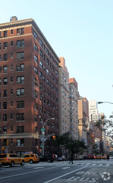 More Photos Of 139 E 35th St, New York Apartments For Lease