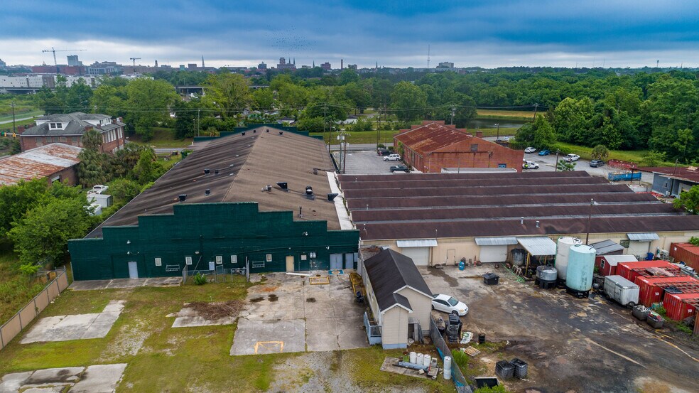 More Photos Of 311 Stiles Ave, Savannah Unknown For Lease