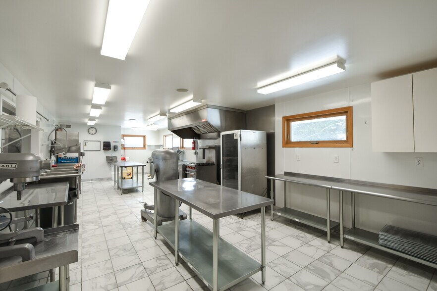 More Photos Of 307 2nd St, Bellechester Flex For Sale