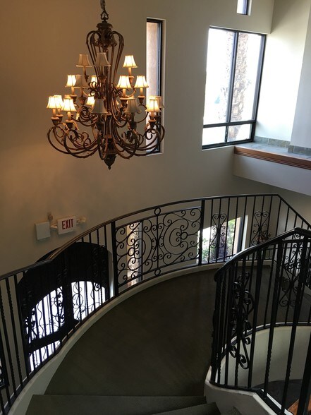 More Photos Of 2575 Montessouri St, Las Vegas Loft Creative Space For Lease