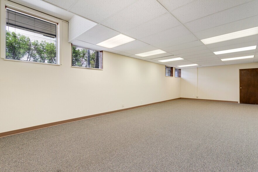 More Photos Of 5050 Edison Ave, Colorado Springs Office For Sale