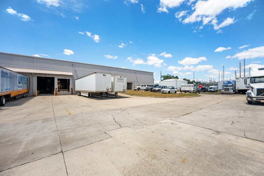 Primary Photo Of 445 SW 52nd Ave, Ocala Distribution For Lease