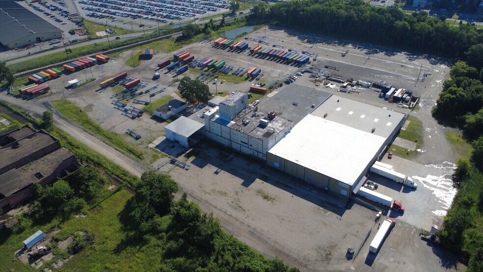 More Photos Of 3600 Elm Ave, Portsmouth Warehouse For Lease