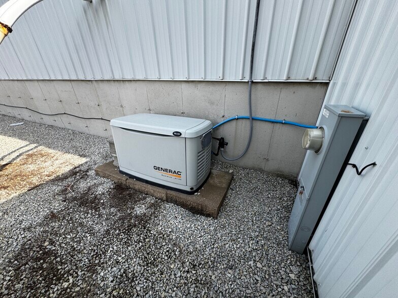 More Photos Of N5000 Co M hwy, Darien Warehouse For Sale