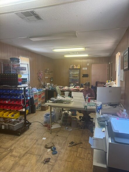More Photos Of 3902 Belmont Hwy, Talmo Industrial For Sale