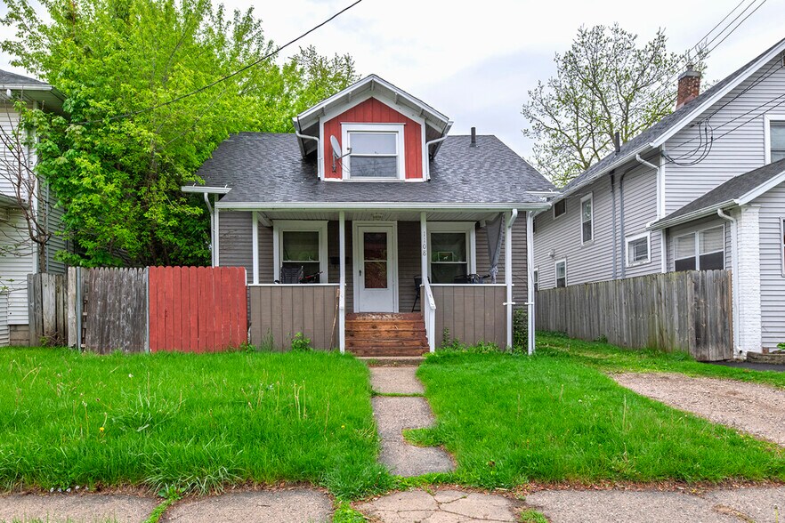 More Photos Of , Lansing Multifamily For Sale