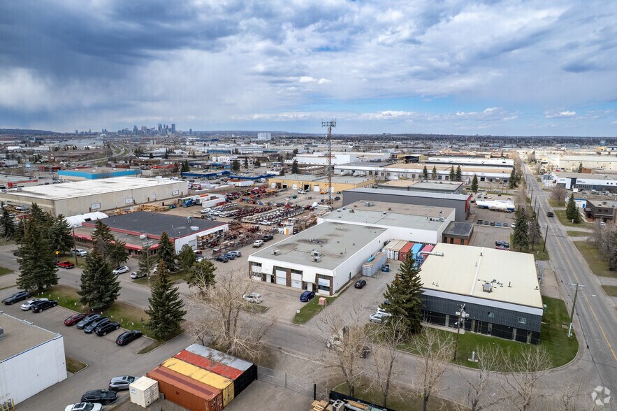 More Photos Of 3916 64th Ave SE, Calgary Warehouse For Lease
