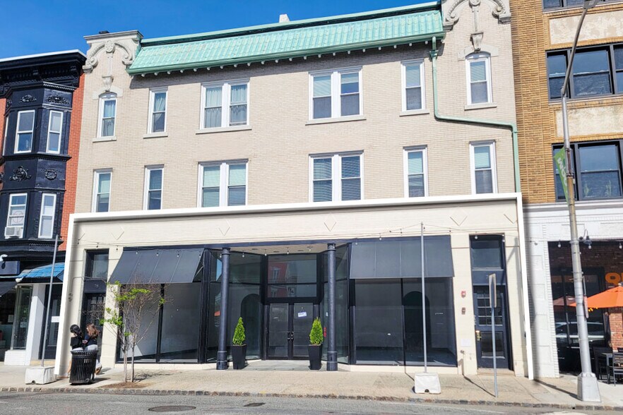 Primary Photo Of 74-76 Elm St, Westfield Storefront Retail Residential For Lease