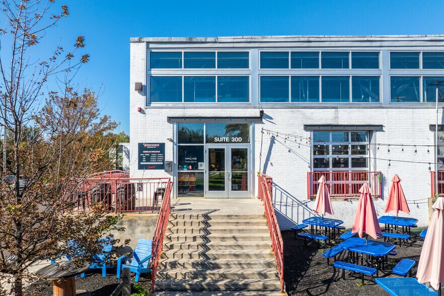 More Photos Of 250 King Manor Dr, King Of Prussia Warehouse For Lease