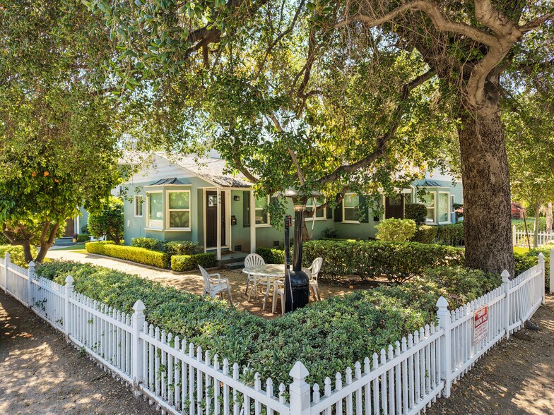 More Photos Of 646 Westminster Dr, Pasadena Multifamily For Sale