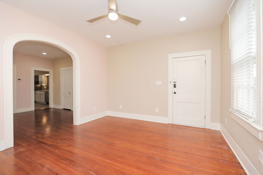 More Photos Of 717 Broadway St, Galveston Apartments For Sale
