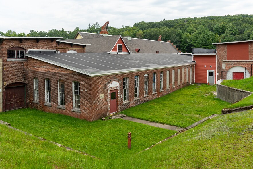 More Photos Of 44 Old Princeton Rd, Fitchburg Industrial For Sale