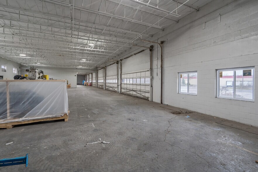 More Photos Of 34 Wright Ave, Auburn Truck Terminal For Sale