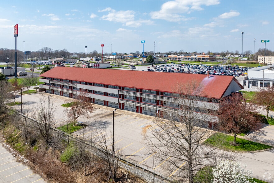 More Photos Of 2939 S Arlington Rd, Akron Hotel For Sale