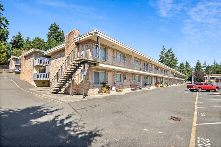 Primary Photo Of 6630 202nd St SW, Lynnwood Apartments For Sale
