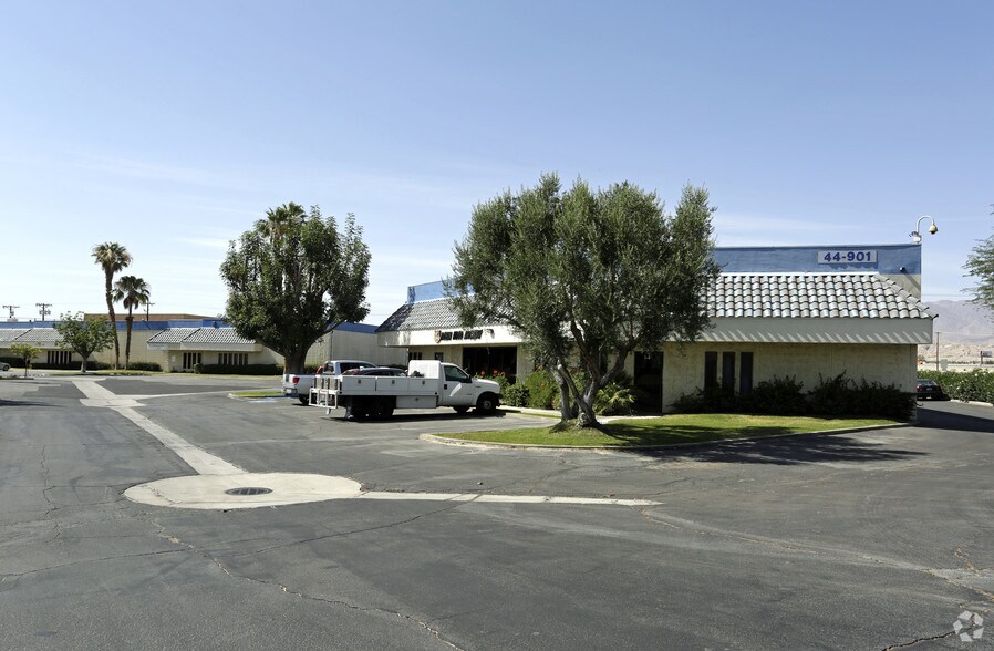 More Photos Of 44901 Golf Center Pky, Indio Unknown For Lease
