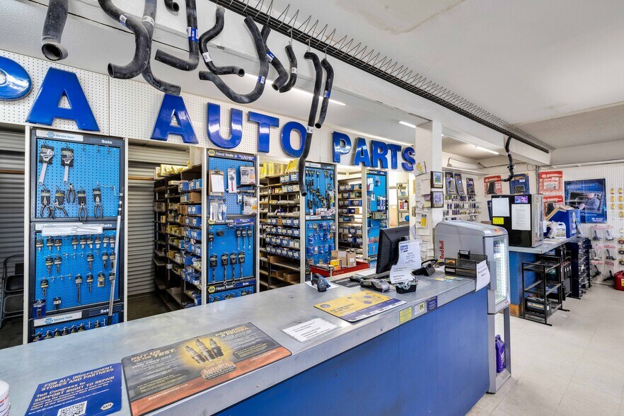 More Photos Of 2476 Stirrup Rd, Borrego Springs General Retail For Sale