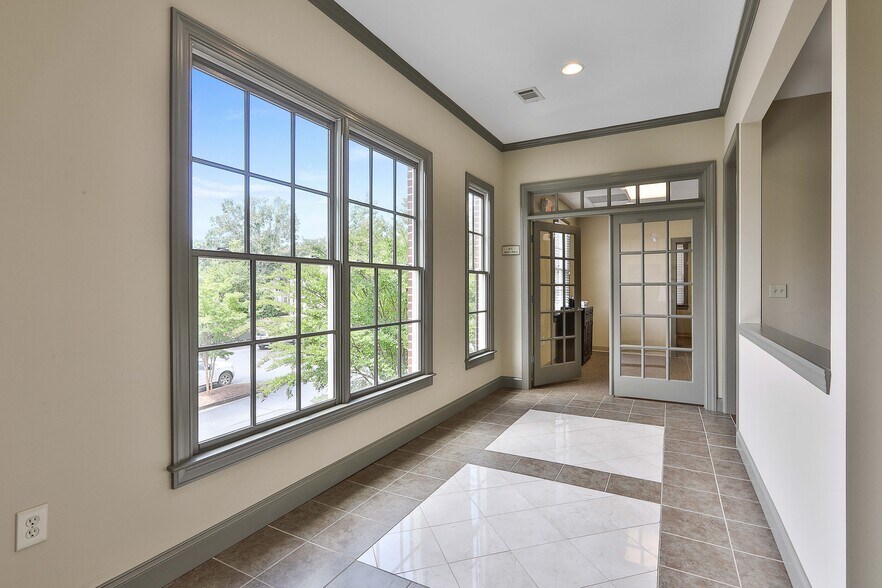 More Photos Of 75 Jackson St, Newnan Unknown For Lease