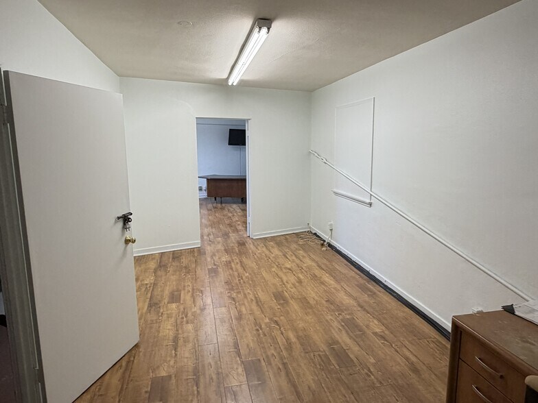 More Photos Of 2181 E 14th St, Los Angeles Refrigeration Cold Storage For Lease
