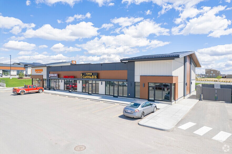 More Photos Of 258 Northridge Dr, Okotoks Unknown For Lease