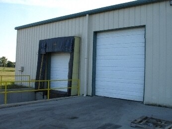 More Photos Of 23201 Roemer Rd, Woodburn Warehouse For Lease