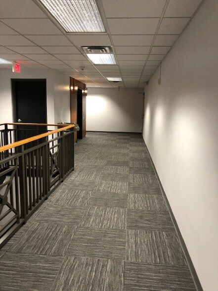 More Photos Of 2985 S Ridge Rd, Green Bay Medical For Lease