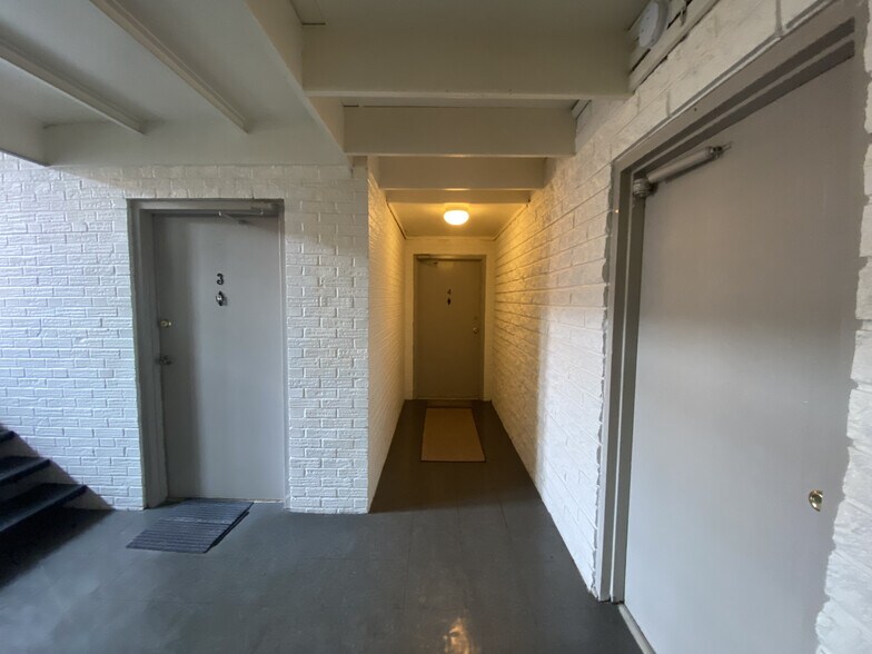 More Photos Of 2342 Beechmont Ave, Cincinnati Apartments For Sale