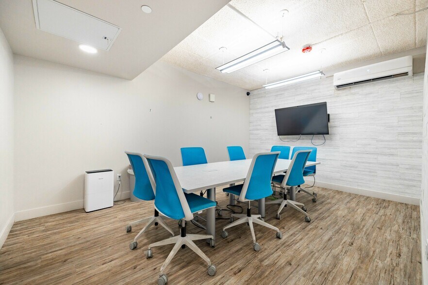 More Photos Of 830 Henry St, Ann Arbor Apartments For Sale