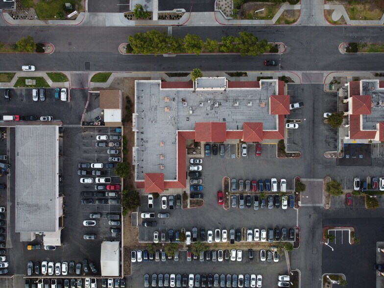 More Photos Of 41915 Motor Car Pky, Temecula Auto Dealership For Lease