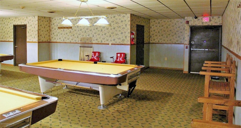 More Photos Of 59 S Wyoming Ave, Edwardsville Freestanding For Lease