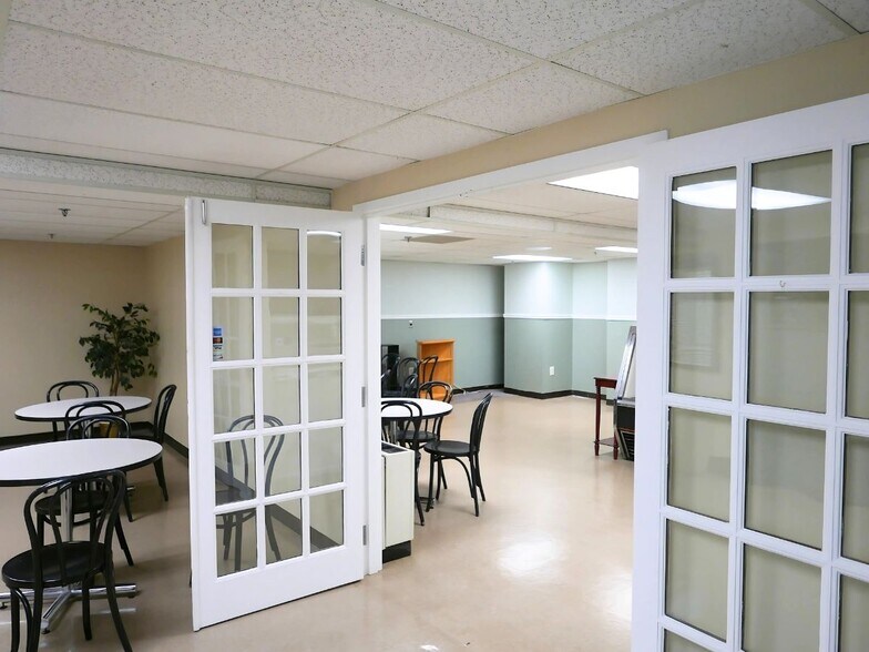 More Photos Of 400 Bald Hill Rd, Warwick Medical For Lease