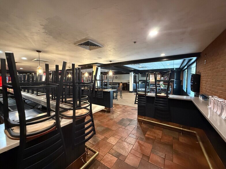 More Photos Of 249 Main St, Rutland Apartments For Lease