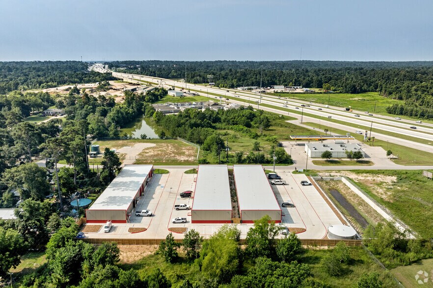 More Photos Of 28215 Vallie St, Pinehurst Warehouse For Lease