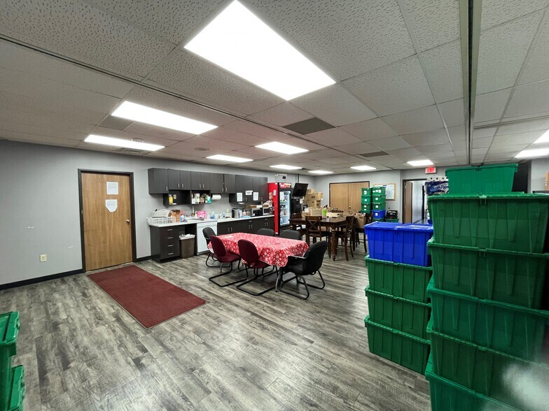 More Photos Of 25 Funston Rd, Kansas City Warehouse For Sale