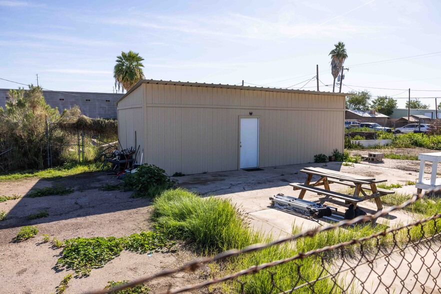 More Photos Of 5732 W Maryland Ave, Glendale Truck Terminal For Sale