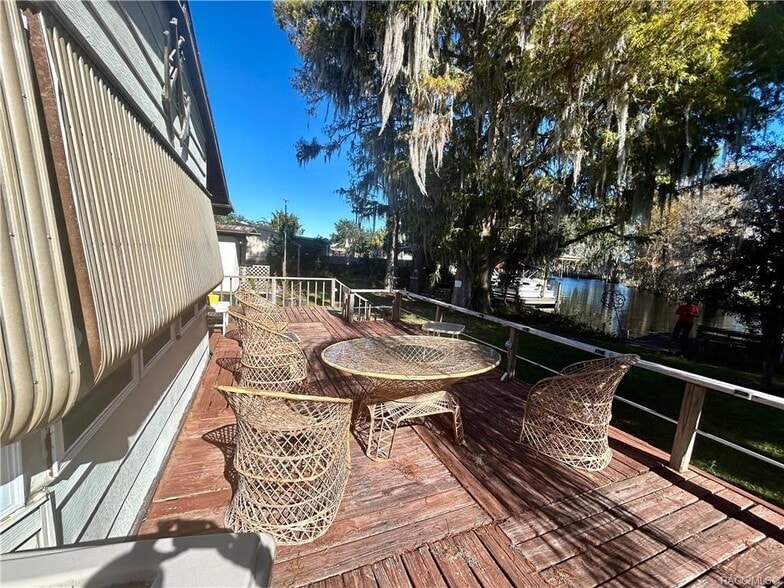 More Photos Of 4210-4218 E Lake Park Dr, Hernando Manufactured Housing Mobile Home Park For Sale