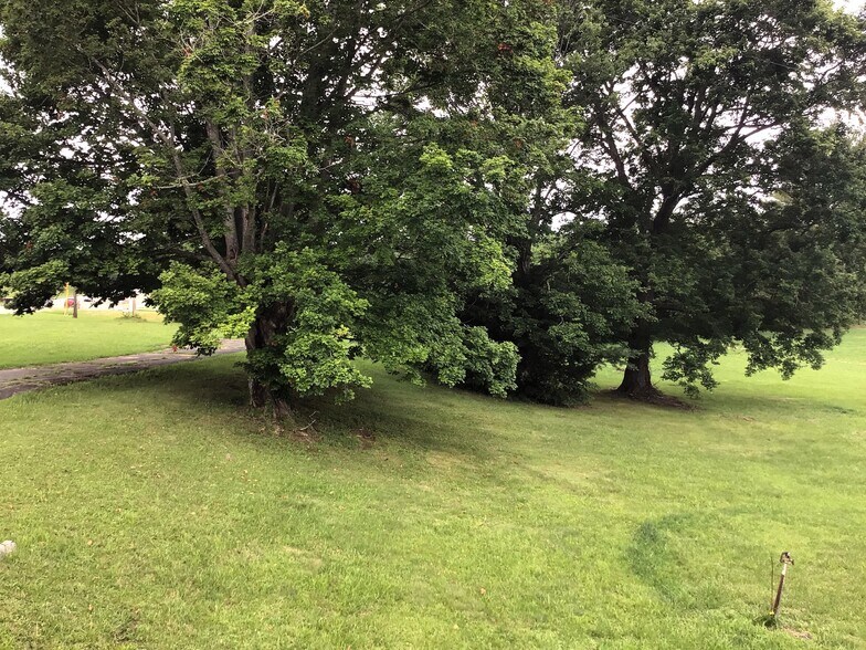 More Photos Of 000 E Andrew Johnson Hwy, Greeneville Land For Sale