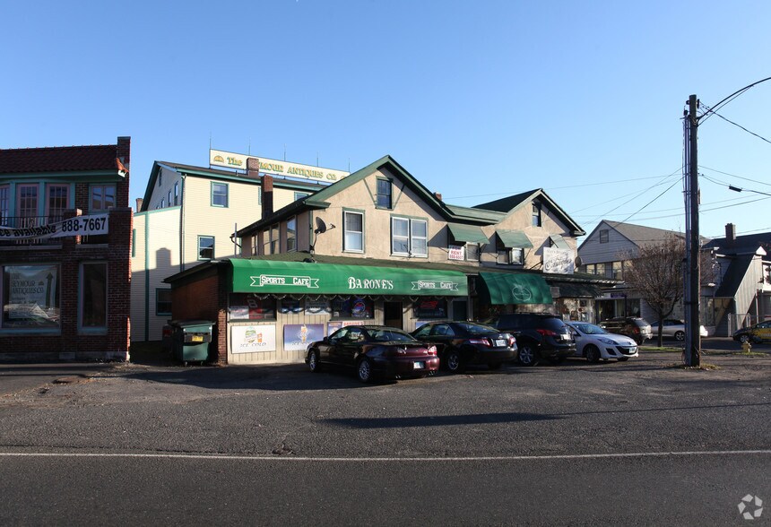 Primary Photo Of 32-36 Bank St, Seymour Storefront Retail Residential For Lease