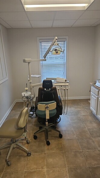 More Photos Of 1626 Getty Ave, Indiana Medical For Lease