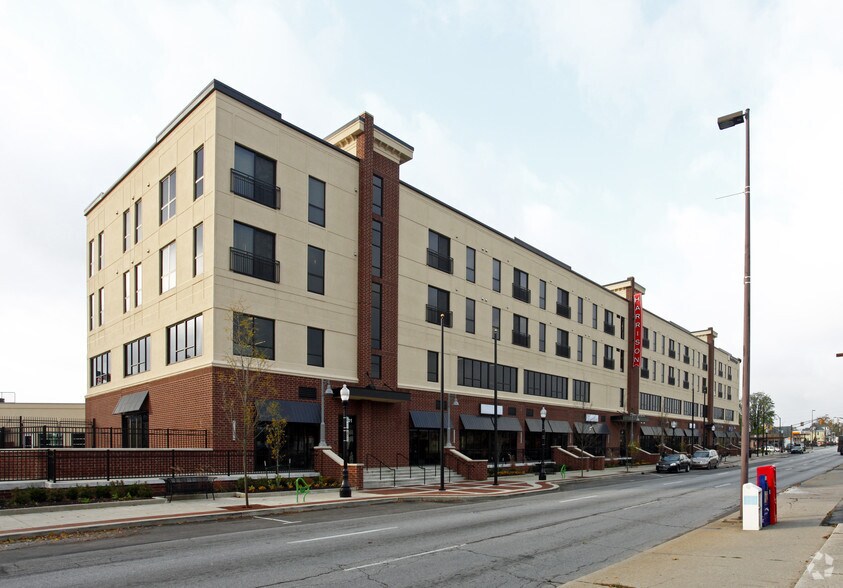 More Photos Of 301 W Jefferson Blvd, Fort Wayne Apartments For Lease