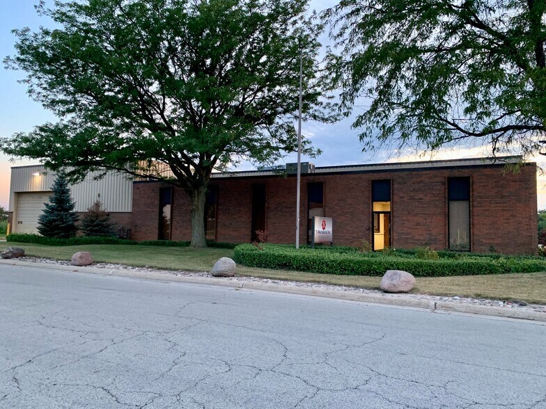 More Photos Of 16420 S Kilbourn Ave, Oak Forest Industrial For Sale