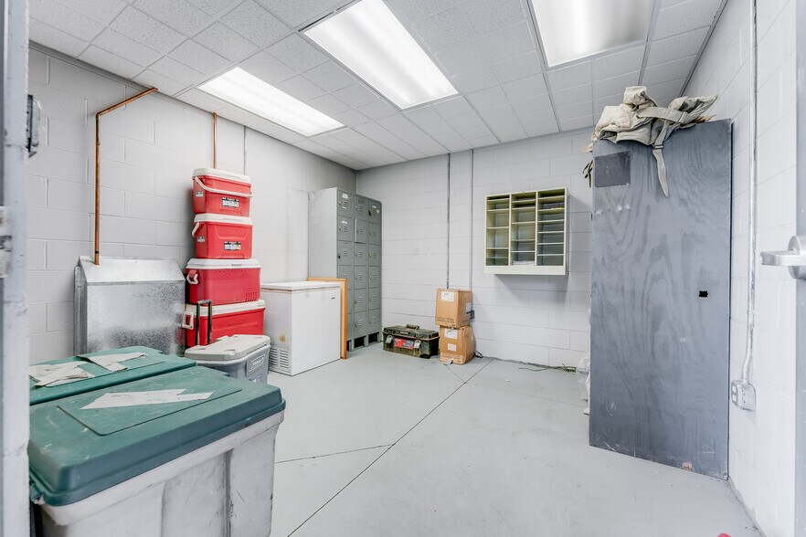 More Photos Of 55 Pleasants Industrial Park, Waverly Warehouse For Sale