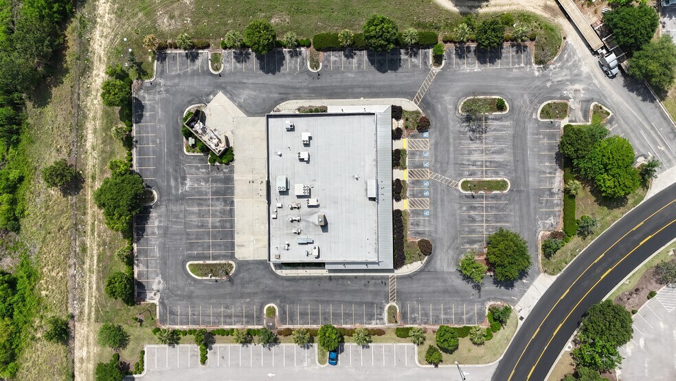 More Photos Of 253 Forum Dr, Columbia Restaurant For Lease